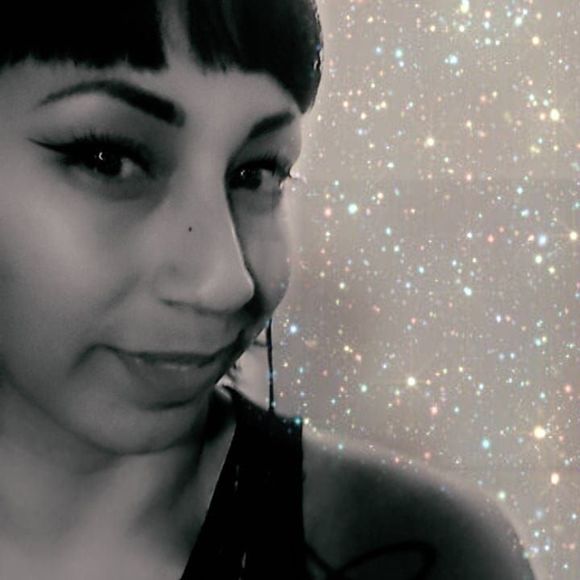 Meet your Posher, Tiana - Picture 1 of 1